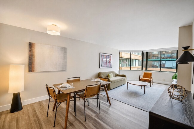 Photo - 1111 30th St NW Unit SI ID1562717P