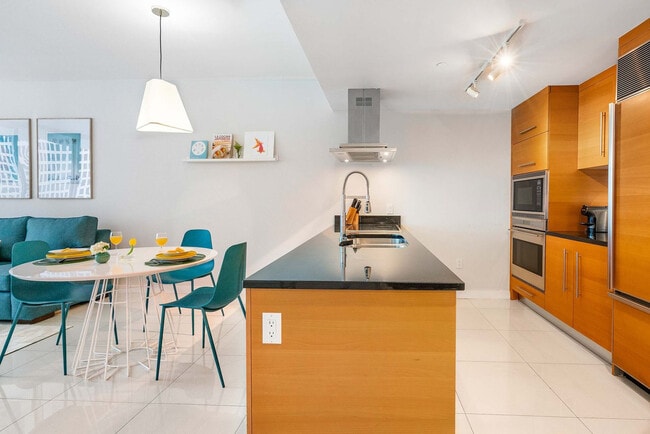 Photo - 485 Brickell Ave Unit SI ID1240518P