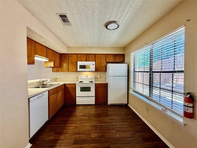 Photo - 1251 Dallas Dr