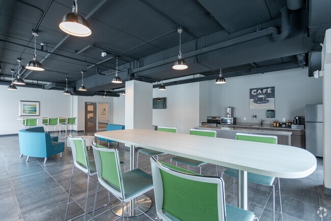 Community Room - 7Penn