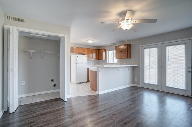 Colonial-Village-Apartments-Lincolnton-NC-Kitchen-Laundry-Room-Washer-and-Dryer-Hookups - Colonial Village