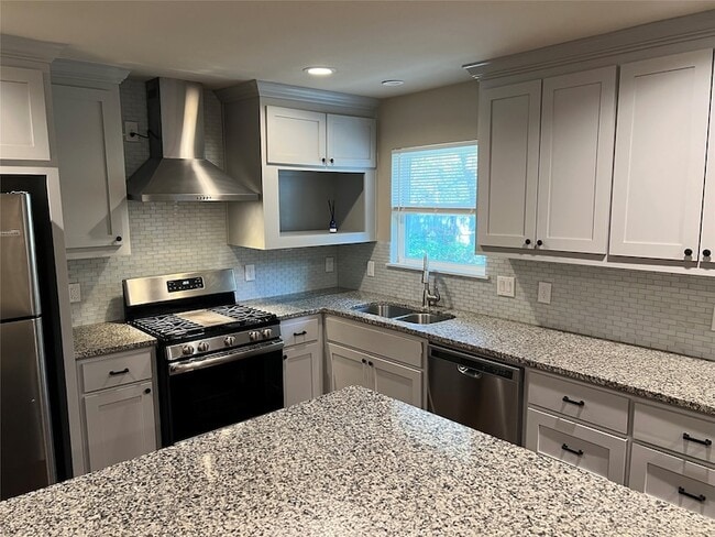 Photo - 1113 S Idlewild Dr