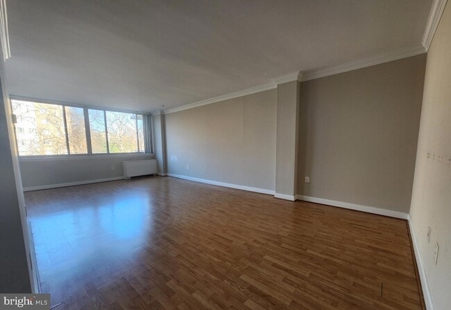 Photo - 5565 Columbia Pike Unit 712