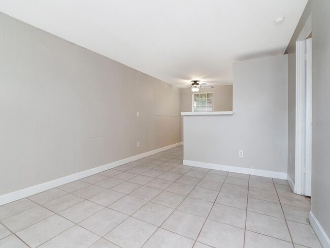 Photo - 104 Karde Ln