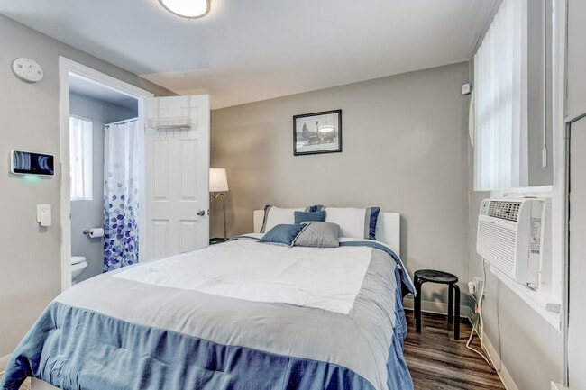 Photo - 5721 Wadsworth Bypass Unit ID1341159P