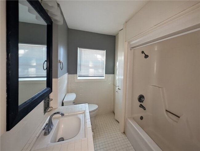 Photo - 4110 Lowman St