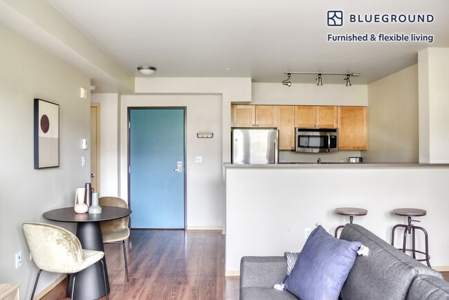 Photo - 301 Minor Ave N Unit FL4-ID389