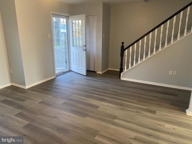 Photo - 4313 White Oak Ct