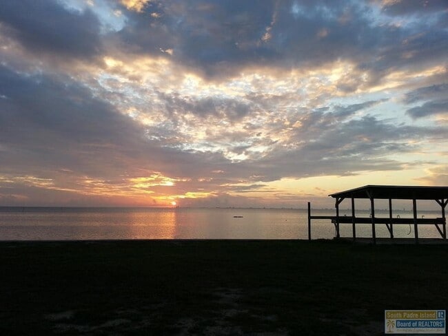 Building Photo - 801 Beach Blvd