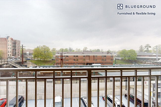 Photo - 332 Halstead Ave