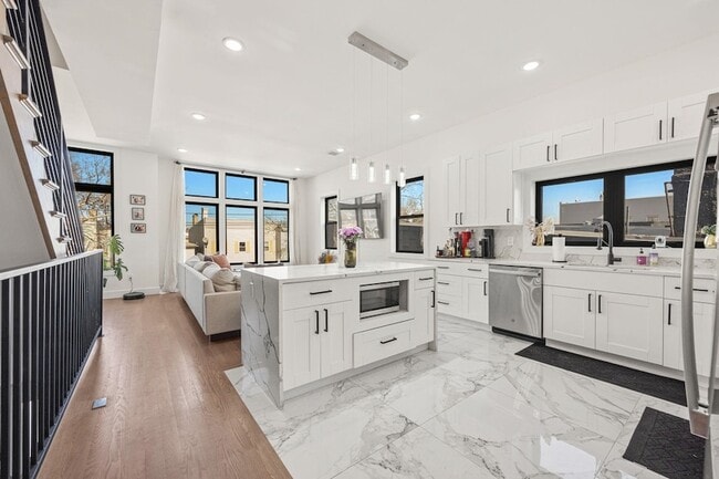 Photo - 121 Prospect St