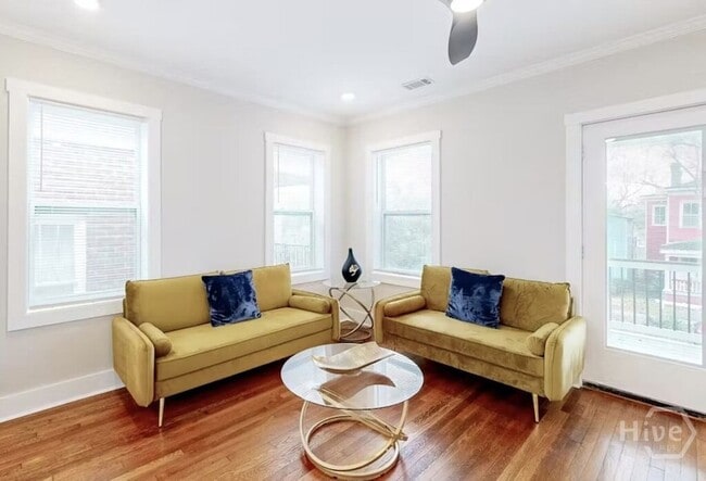 Photo - 905 E Park Ave