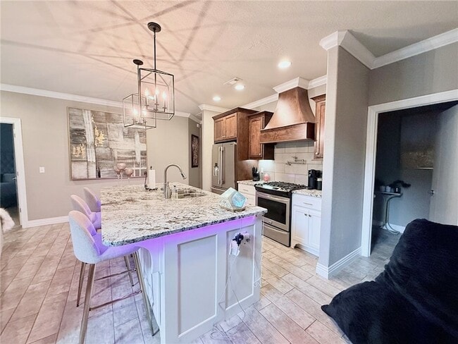 Photo - 525 N Salem Rd