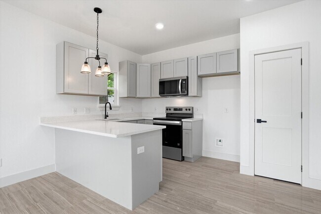 Photo - 1613 SE Park Rd