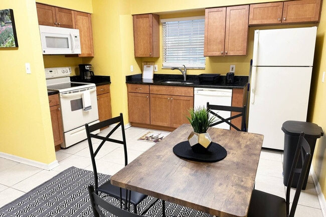 Photo - 408 NW 5th Ave Unit ID1359111P