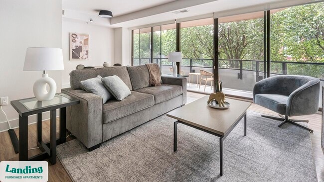 Building Photo - 1550 Clarendon Blvd Unit 211.1410149