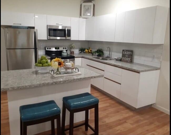 Photo - College Park Apartments