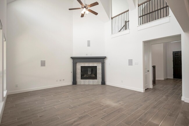 Photo - 2351 Waterford Wy