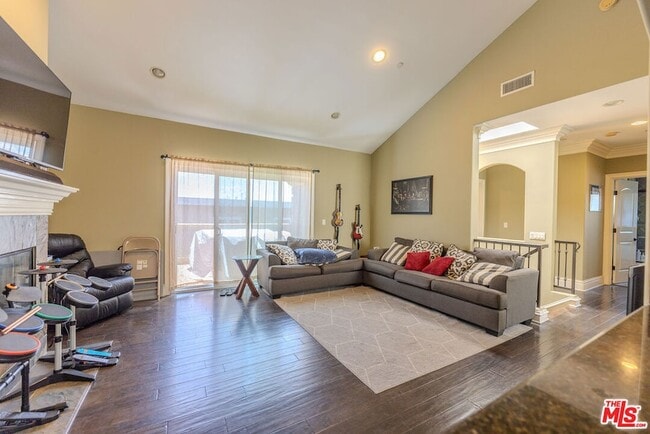 Photo - 1912 Vanderbilt Ln