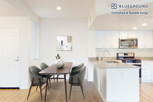 Photo - 1571 Flynn Rd Unit FL2-ID10799A