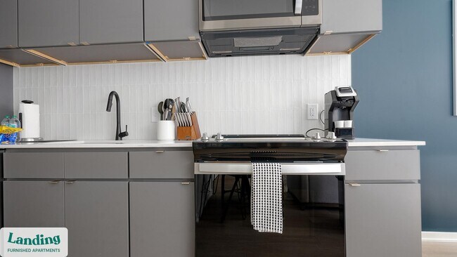 Photo - 318 W Corporation St Unit 1-221