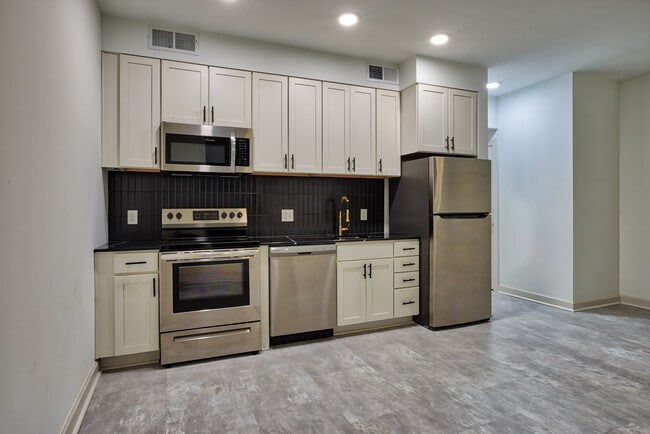 Photo - 142 West York