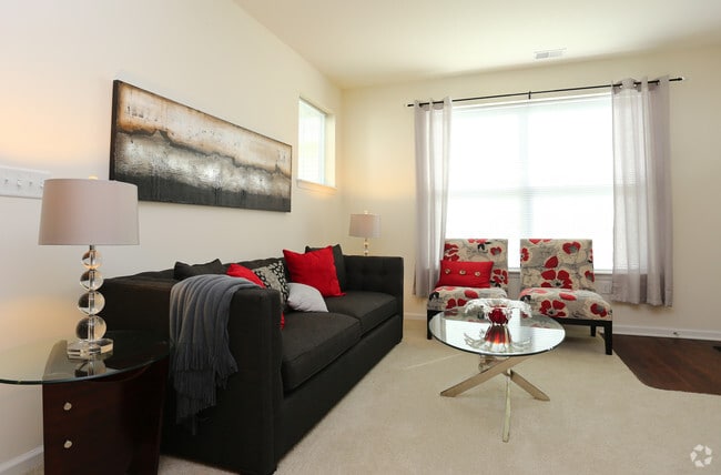 1st Floor 2 Bedroom 2 Bath - The Kensington at Halfmoon