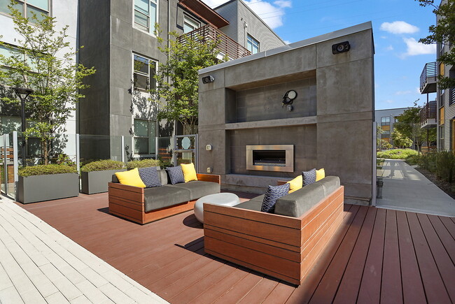 Photo - ROEN Menlo Park