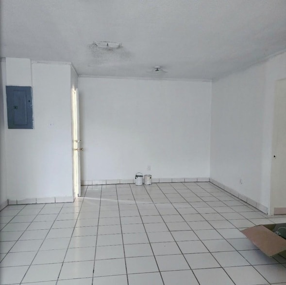 Photo - 2016 S India Ave