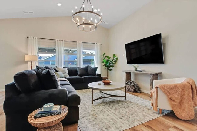 Photo - 187 W Waukesha St Unit ID1250655P