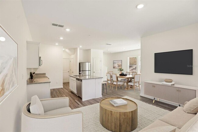 Photo - 2562 Grey Hawk Dr