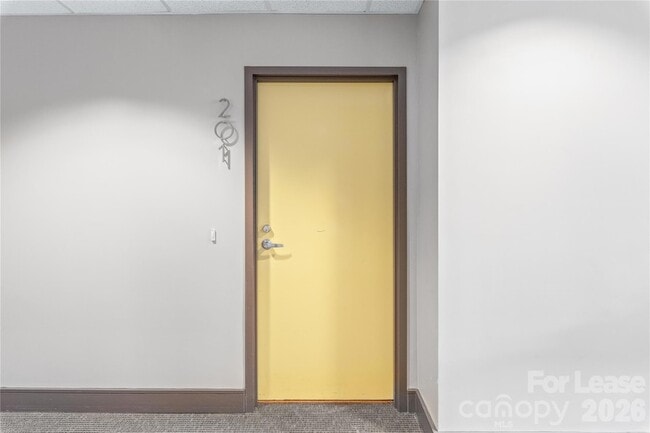 Photo - 2200 Lyndhurst Ave Unit 201