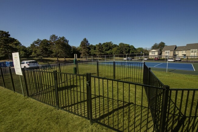 Photo - Cedar Lake Apartments & Townhomes