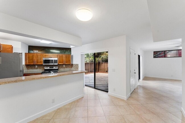 Photo - 8195 Severn Dr
