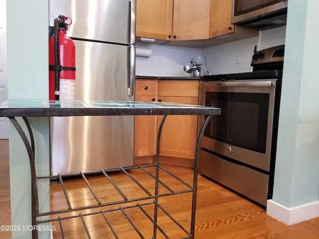 Photo - 302 Fifth Ave Unit 2