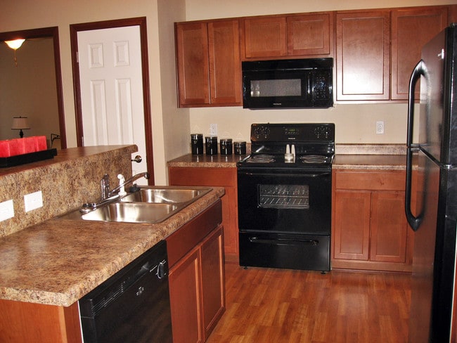 Kitchen - Tradition Pointe