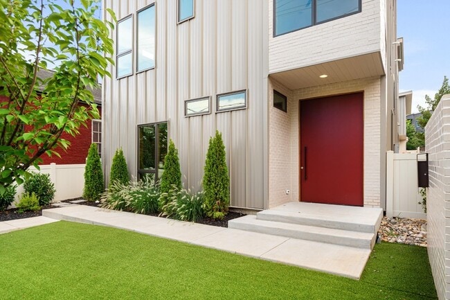 Photo - 1603 5th Ave N