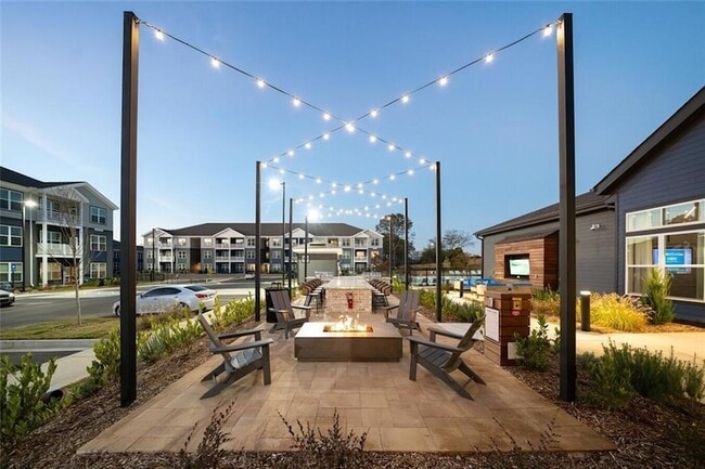 Photo - 191 Commerce Dr