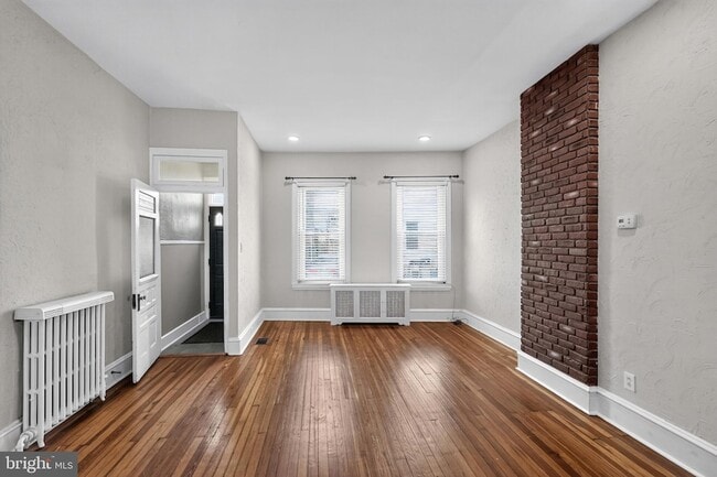 Photo - 185 Baldwin St
