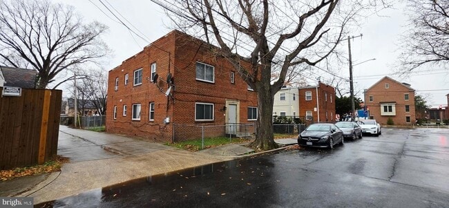 Photo - 3207 11th Pl SE Unit 4