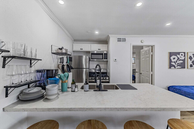 Photo - 2216 Hazard St Unit FL2-ID1257734P