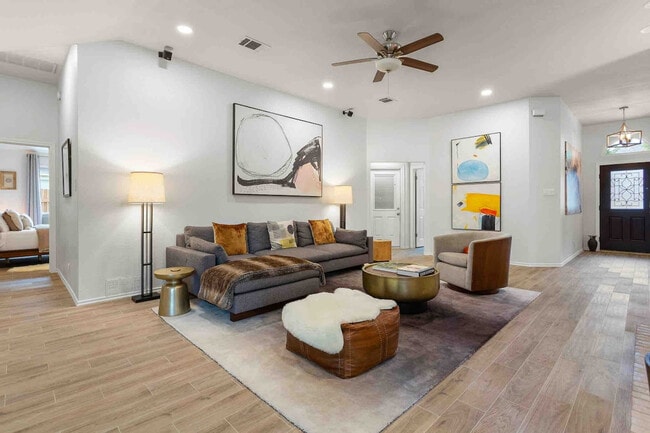 Photo - 1008 Pebble Brook Rd Unit SI ID1608774P