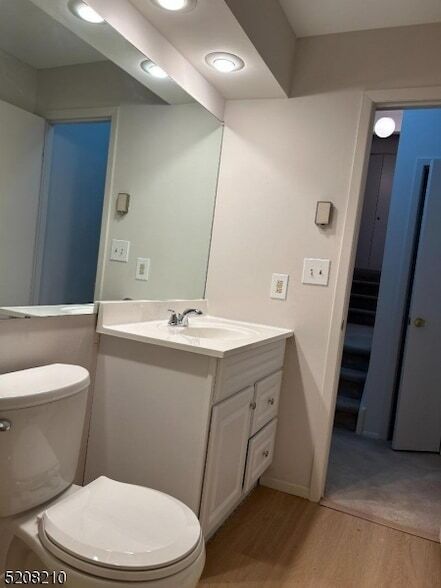 Photo - 45 Meadowview Dr