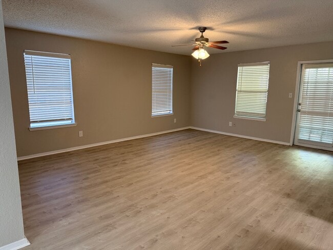 Photo - Sierra Apartments