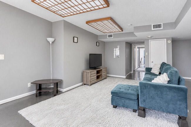 Photo - 126 Gifford Ave Unit SI ID1546496P