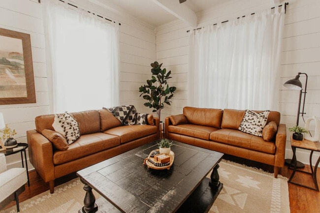 Photo - 3728 Homan Ave Unit ID1352453P