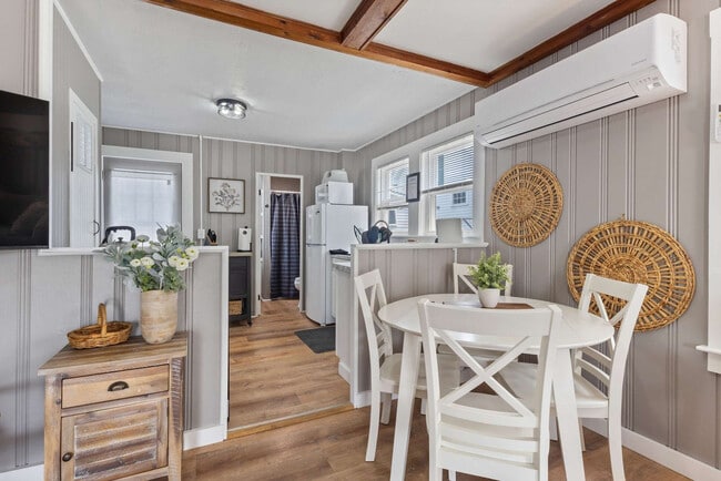 Photo - 2 Island Path Unit SI ID1312422P