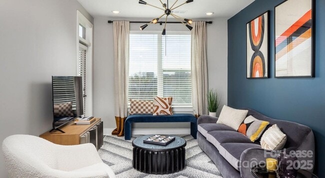 Photo - 1015 N Alexander St Unit B5