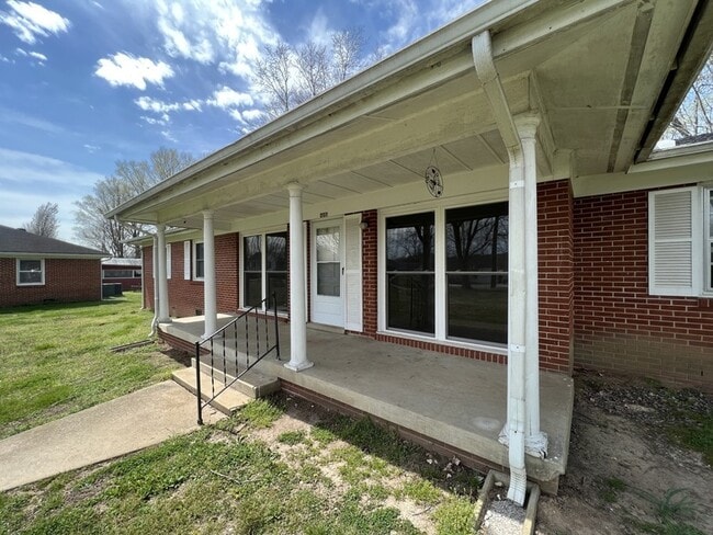 Photo - 207 N Mulberry St