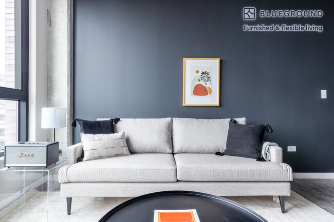 Photo - 939 W Washington Blvd Unit FL8-ID291